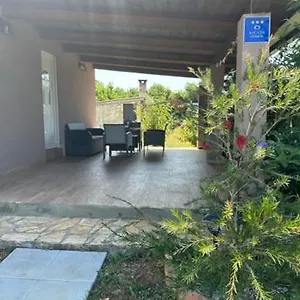 holiday-home-lavanda-pula.pula-hotels.org/