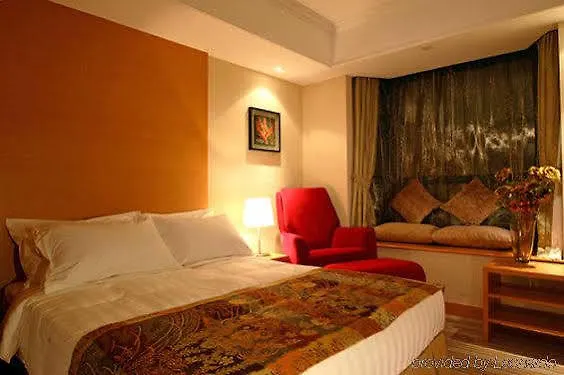 Two Macdonnell Road Aparthotel Hong Kong