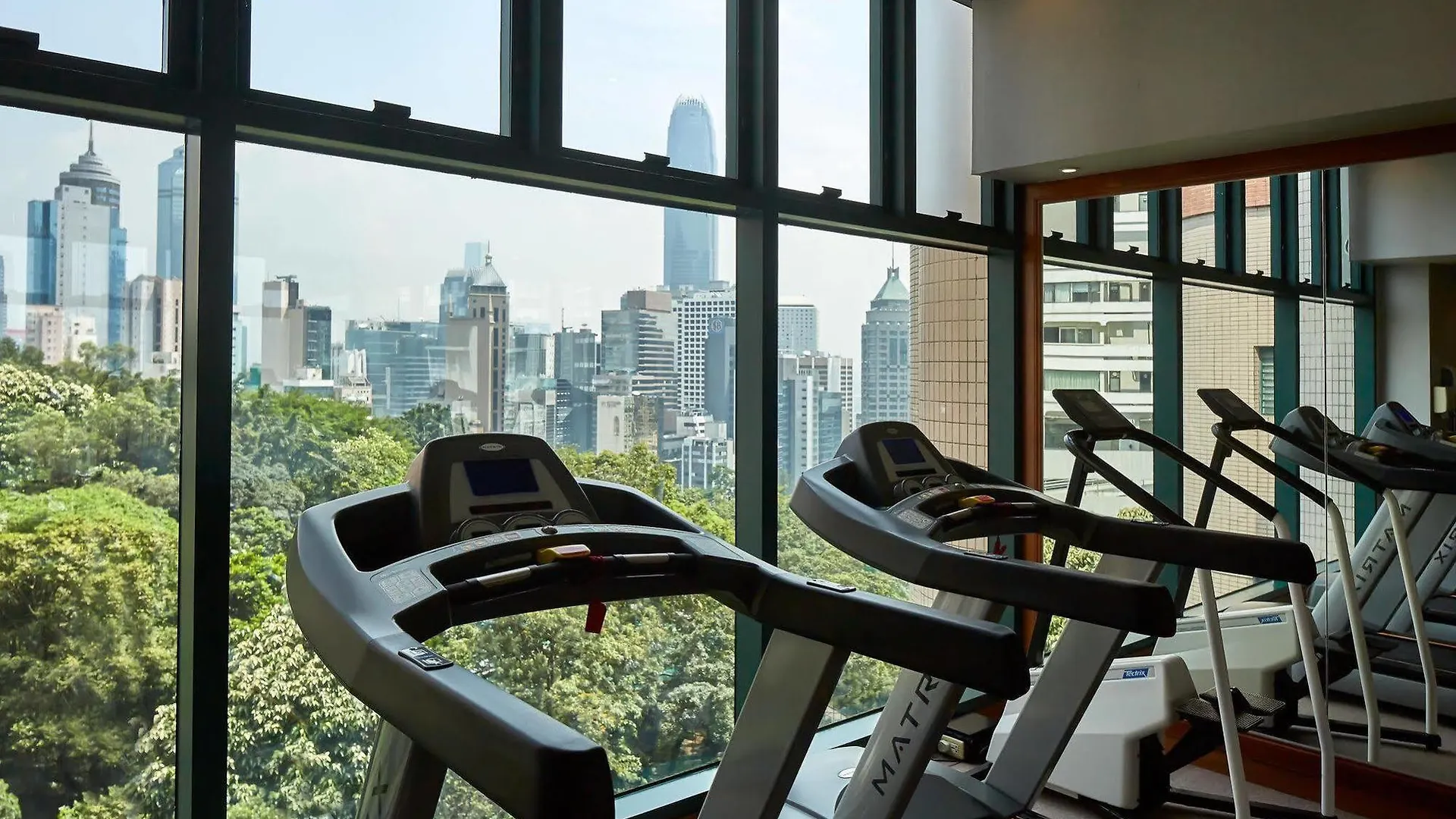 Two Macdonnell Road Aparthotel Hong Kong China