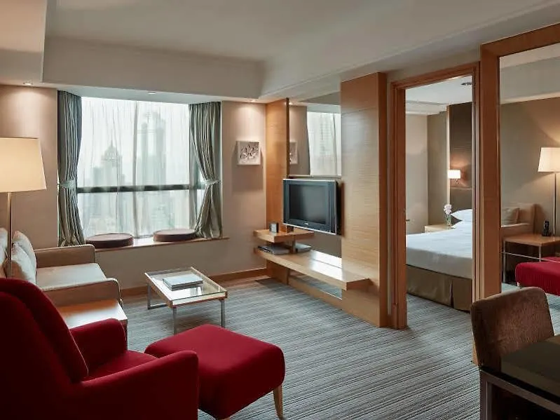 Two Macdonnell Road Aparthotel Hong Kong