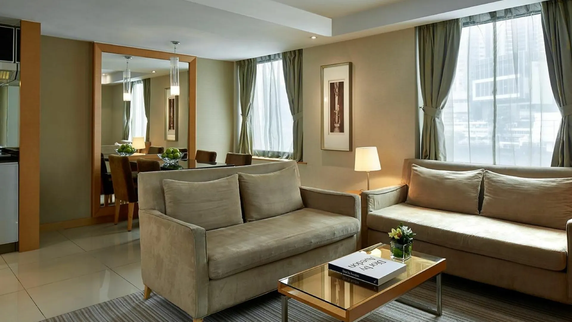 Two Macdonnell Road Aparthotel Hong Kong